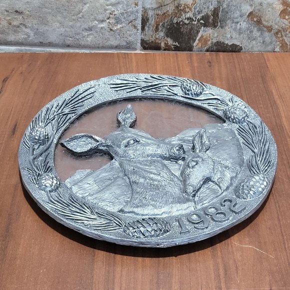 Vintage Deer and Fawn Pewter Plate Michael Ricker Mothers Day 1982 - Picture 11 of 13
